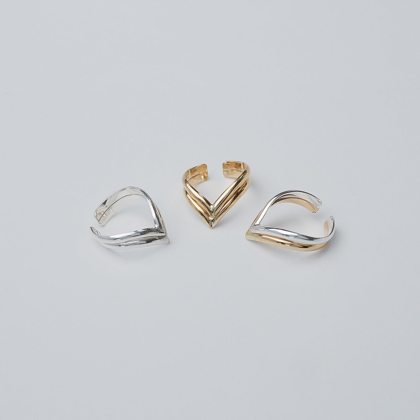 Double V - Ear Cuff - EC318