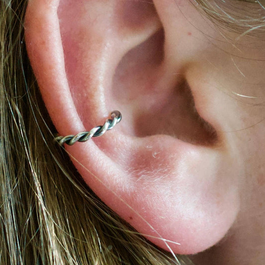 Twist - Ear Cuff - EC358