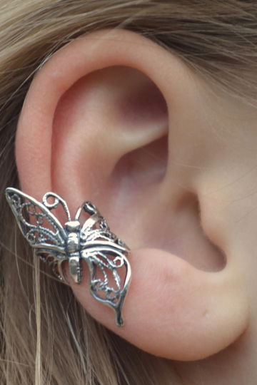 Butterfly in Flight - Ear Cuff - EC432