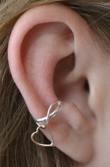 Dangle Heart - Ear Cuff - EC312