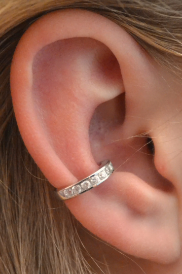 Channel CZ - Ear Cuff - EC331