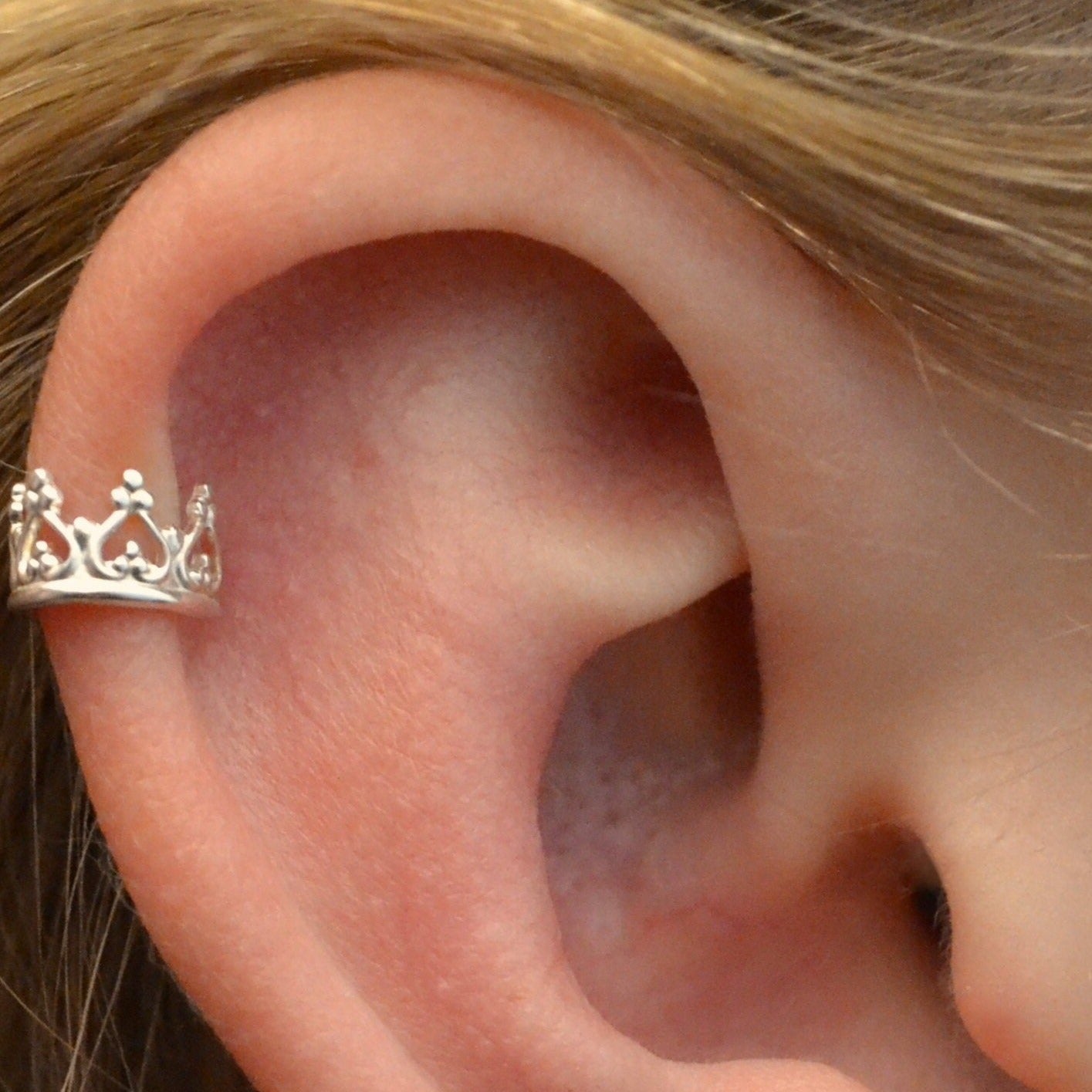 Crown - Cartilage Ear Cuff - EC619