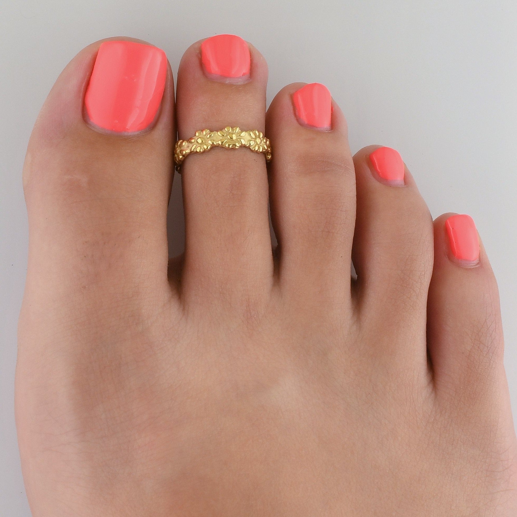 Daisy 2025 toe ring