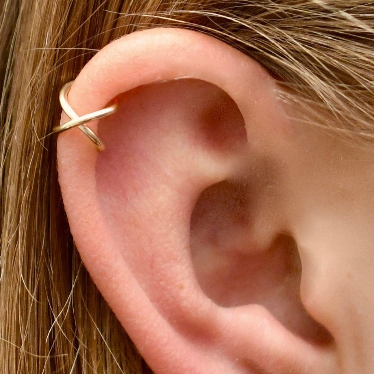 Criss Cross - Cartilage Ear Cuff - EC648