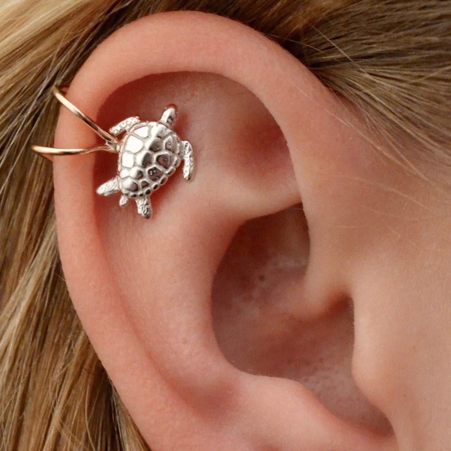 Sea Turtle - Cartilage Ear Cuff - EC809