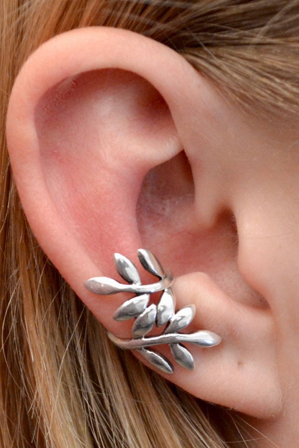 Simple Leaf Ear Cuff With Chains 58378 Views 